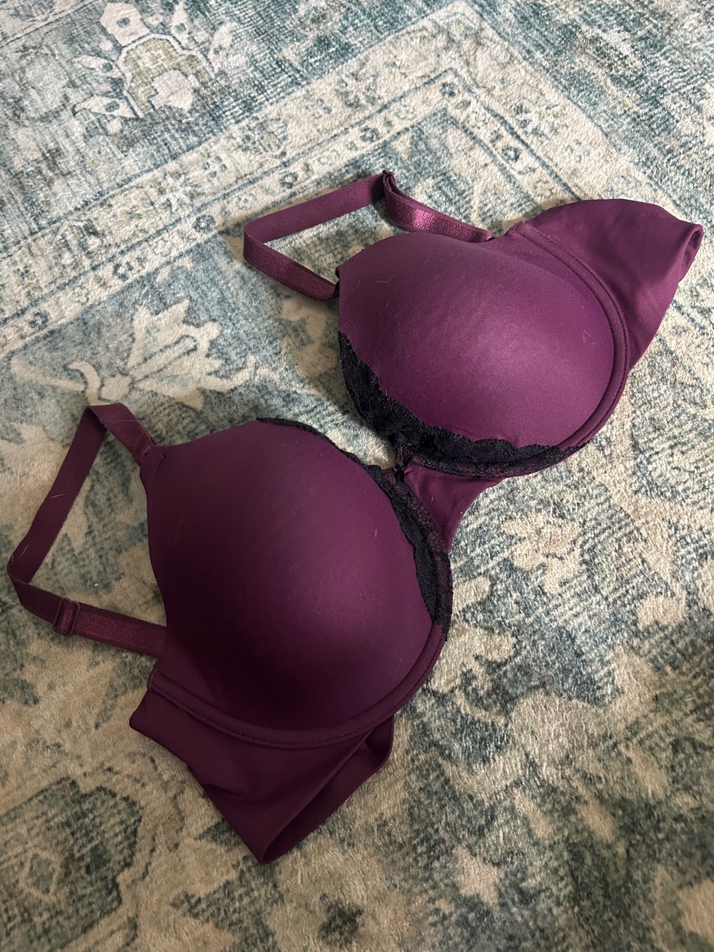 Olga To A Tee Lace Contour Bra